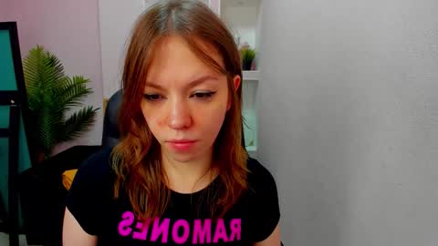 horror flying on the wings of the night.... online show from 12.21.25