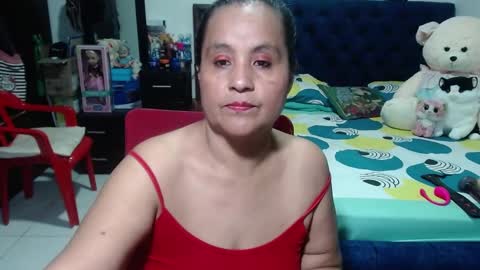 Snapshot of pervert_mommy_x chatting on 12.28.24 SAMY online show from 12.28.24