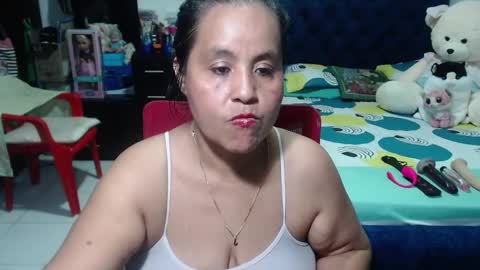 Snapshot of pervert_mommy_x chatting on 12.30.24 SAMY online show from 12.30.24