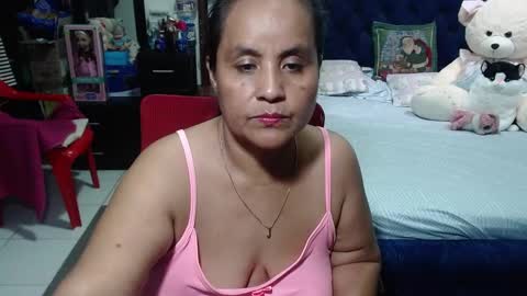 Snapshot of pervert_mommy_x chatting on 01.01.25 SAMY online show from 01.01.25