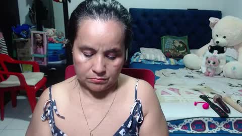 Snapshot of pervert_mommy_x chatting on 01.07.25 SAMY online show from 01.07.25