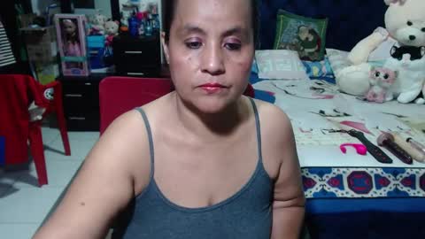 Snapshot of pervert_mommy_x chatting on 01.10.25 SAMY online show from 01.10.25