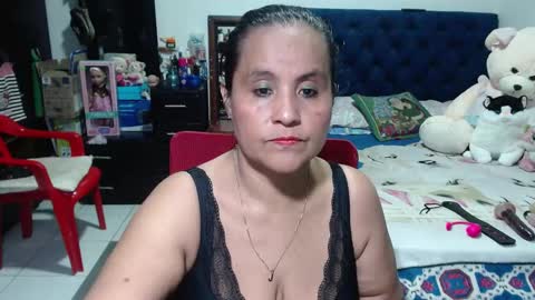 Snapshot of pervert_mommy_x chatting on 01.17.25 SAMY online show from 01.17.25