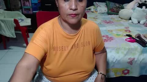 Snapshot of pervert_mommy_x chatting on 02.03.25 SAMY online show from 02.03.25