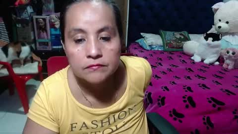 Snapshot of pervert_mommy_x chatting on 02.09.25 SAMY online show from 02.09.25