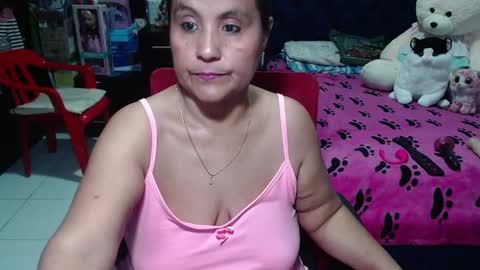 Snapshot of pervert_mommy_x chatting on 02.13.25 SAMY online show from 02.13.25