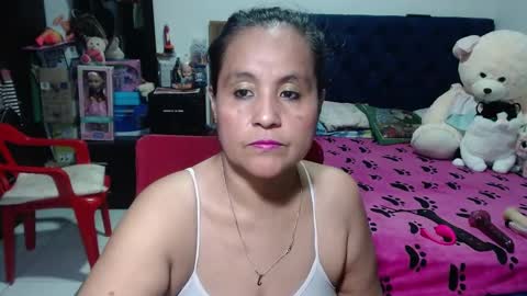 Snapshot of pervert_mommy_x chatting on 02.17.25 SAMY online show from 02.17.25