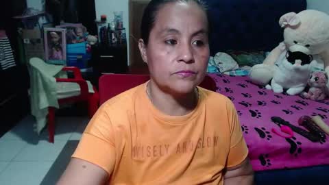 Snapshot of pervert_mommy_x chatting on 02.25.25 SAMY online show from 02.25.25
