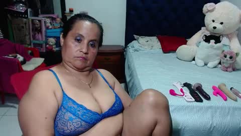 Snapshot of pervert_mommy_x chatting on 03.07.25 SAMY online show from 03.07.25