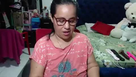 Snapshot of pervert_mommy_x chatting on 03.08.25 SAMY online show from 03.08.25