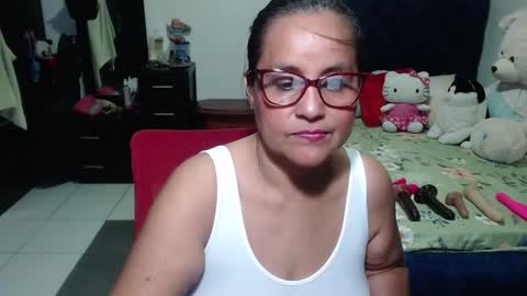 Snapshot of pervert_mommy_x chatting on 09.10.25 SAMY online show from 09.10.25