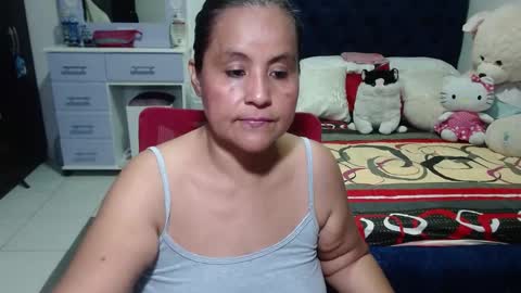 Snapshot of pervert_mommy_x chatting on 09.13.25 SAMY online show from 09.13.25