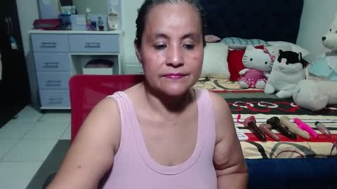 Snapshot of pervert_mommy_x chatting on 09.20.25 SAMY online show from 09.20.25