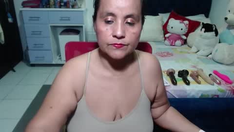 Snapshot of pervert_mommy_x chatting on 09.25.25 SAMY online show from 09.25.25