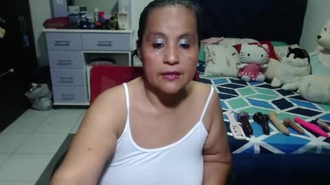Snapshot of pervert_mommy_x chatting on 10.12.25 SAMY online show from 10.12.25
