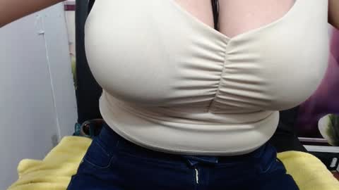 Snapshot of pervertt_nicole chatting on 02.24.25 Nicole online show from 02.24.25