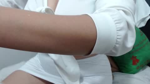 Snapshot of pervertt_nicole chatting on 03.04.25 Nicole online show from 03.04.25