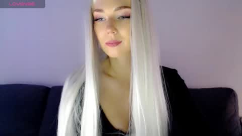 Snapshot of pervyblonde chatting on 12.30.24 Isabella online show from 12.30.24