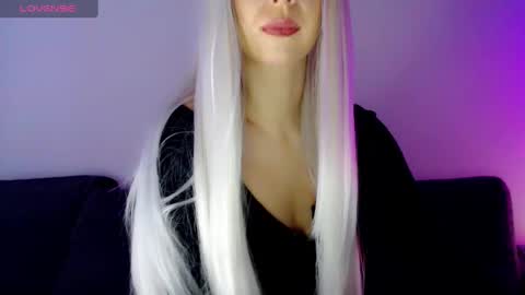 Snapshot of pervyblonde chatting on 01.22.25 Isabella online show from 01.22.25