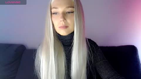 Snapshot of pervyblonde chatting on 12.03.25 Isabella online show from 12.03.25