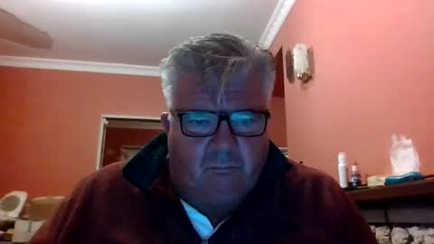 pete112991 online show from 10.06.25