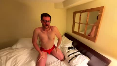 Snapshot of pete_mac chatting on 12.15.25 Pete online show from 12.15.25