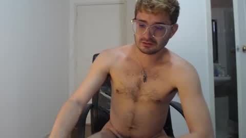 Snapshot of peter_x_annaud chatting on 01.13.25 FELIPE online show from 01.13.25