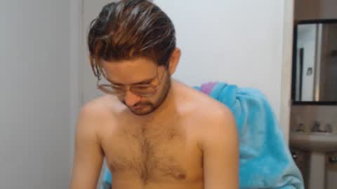 Snapshot of peter_x_annaud chatting on 09.28.25 FELIPE online show from 09.28.25