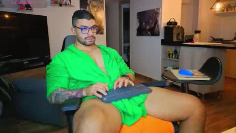 Snapshot of peterjack7 chatting on 11.26.25 Peter Jack online show from 11.26.25