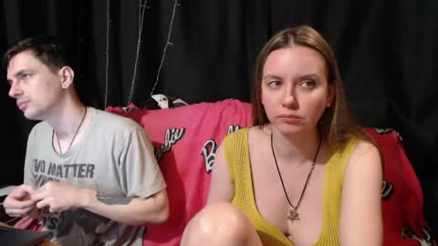 Snapshot of peternights chatting on 04.19.26 Maximus online show from 04.19.26
