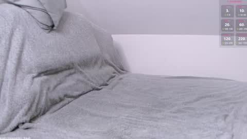 Snapshot of peterrrcock chatting on 11.04.25 Peter online show from 11.04.25