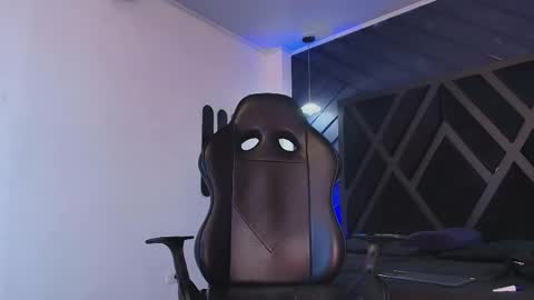 PETES EVANS new account online show from 04.10.26