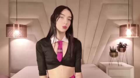 Snapshot of petiite_aliice chatting on 09.12.25 Alice online show from 09.12.25