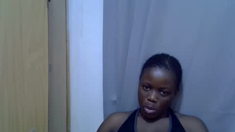 petite_melan online show from 09.15.25