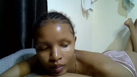 Snapshot of petite_melinda chatting on 07.01.26 petite_melinda online show from 07.01.26