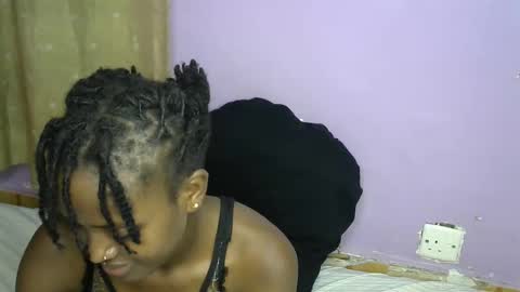 petite_star2 online show from 11.03.25