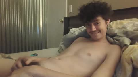 Snapshot of petitebitchfucks chatting on 10.12.25 petitebitchfucks online show from 10.12.25