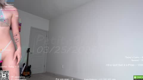 Snapshot of petitebrat chatting on 03.25.26 PiperAvery online show from 03.25.26