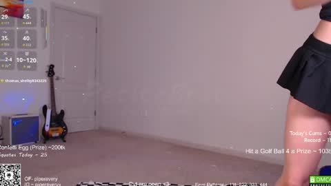 Snapshot of petitebrat chatting on 04.05.26 PiperAvery online show from 04.05.26