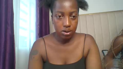 Snapshot of petiteebony6 chatting on 05.14.26 petiteebony6 online show from 05.14.26