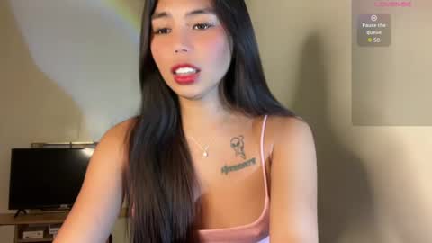 Snapshot of petitegirlx69 chatting on 12.31.24 miss lisa online show from 12.31.24
