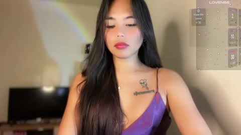 Snapshot of petitegirlx69 chatting on 01.20.25 miss lisa online show from 01.20.25