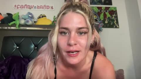 PetiteGoddessJ online show from 07.06.26