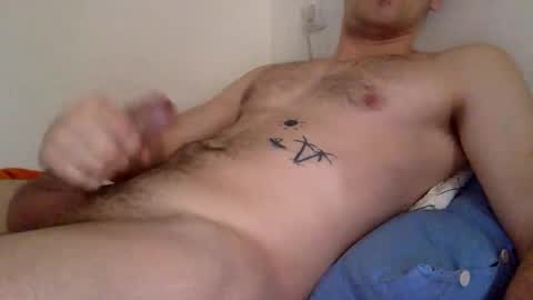 Snapshot of petitpop chatting on 11.24.25 petitpop online show from 11.24.25