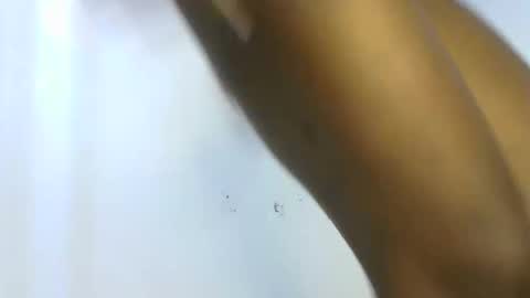 petitte_gyaal online show from 10.17.25