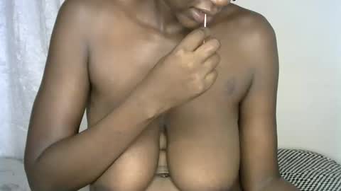 pettite_cora1 online show from 12.15.25