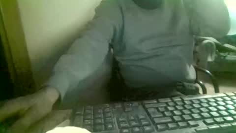 Snapshot of peyo873996 chatting on 04.08.26 peyo873996 online show from 04.08.26