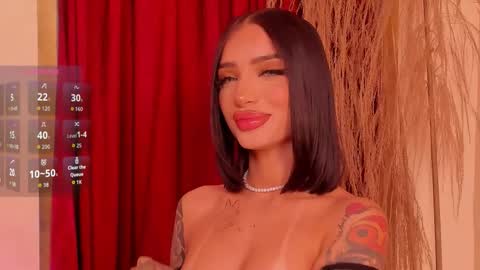 Snapshot of peytonreeds chatting on 10.28.25 Pet Rees online show from 10.28.25