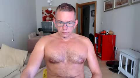 Snapshot of pg19clp4191zm chatting on 10.09.25 Alex online show from 10.09.25