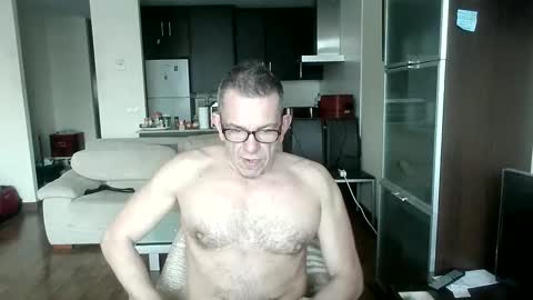 Snapshot of pg19clp4191zm chatting on 11.13.25 Alex online show from 11.13.25